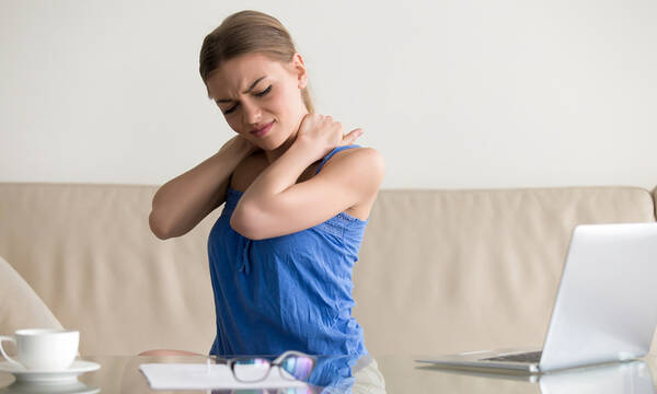 Αυχενικό σύνδρομο: 6 τρόποι πρόληψης (εικόνες)