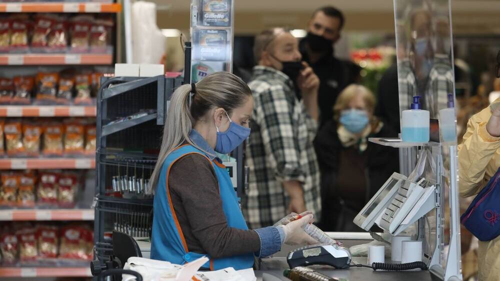 Φόβοι για αυξήσεις - «φωτιά» σε βασικά προϊόντα και ρεύμα - Ανακοινώσεις από τον Μητσοτάκη στη ΔΕΘ