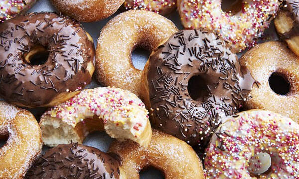 Κοιλιακό λίπος: Οι 9 «απαγορευμένες» τροφές (εικόνες)