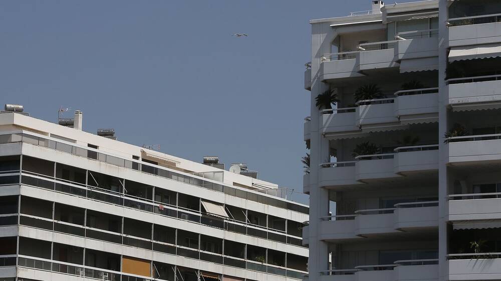 Από 1η Οκτωβρίου οι αφορολόγητες οι γονικές παροχές αξίας έως 800.000 ευρώ