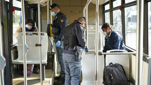 Ιταλία: Επιβάτης λεωφορείου μαχαίρωσε πολίτες - Σε σοβαρή κατάσταση ένα παιδί