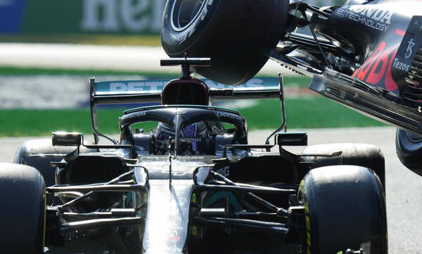 Formula 1: Αυτό είναι το Halo που έσωσε τη ζωή και του Χάμιλτον (videos+photos)