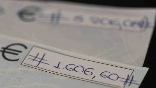 Αυξήθηκαν τον Αύγουστο οι ακάλυπτες επιταγές και οι απλήρωτες συναλλαγματικές