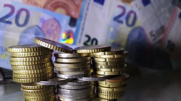 ΑΑΔΕ: Άνοιξε η πλατφόρμα για επανένταξη στις ρυθμίσεις 100 και 120 δόσεων