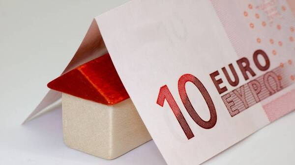 «Φουντώνει» η μάχη στα στεγαστικά – Σταθερό επιτόκιο 2,8% για 10 χρόνια από την Εθνική Τράπεζα