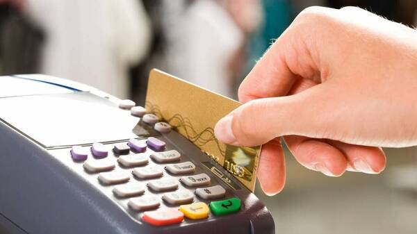 Ηλεκτρονικές αποδείξεις: Η λίστα των αποδείξεων που εκπίπτουν από το φορολογητέο εισόδημα