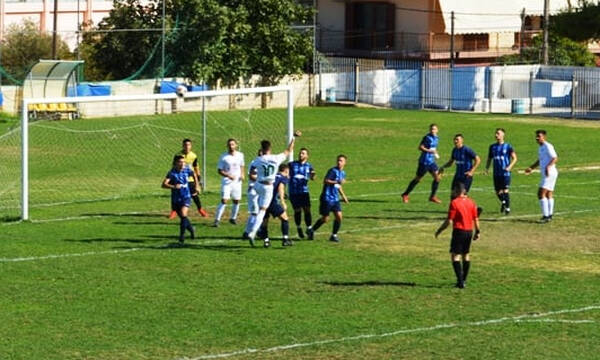 Απίθανα πράγματα σε ερασιτεχνικό ματς - Επιτέθηκαν με ρόπαλο σε ποδοσφαιριστή