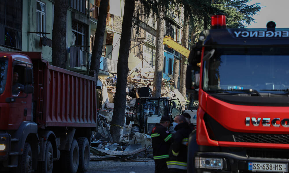 Εθνική ομάδα: Κατέρρευσε κτήριο στη Γεωργία κοντά στο ξενοδοχείο της ελληνικής αποστολής