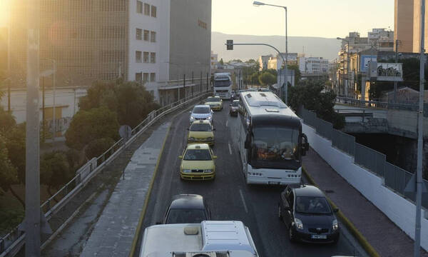 Αλλαγές στην έκδοση διπλωμάτων οδήγησης - Τι θα γίνει με τον Δακτύλιο