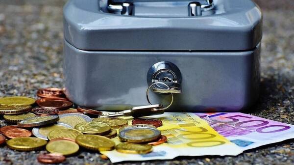 Δώρο Χριστουγέννων 2021: Πότε θα καταβληθεί και πώς υπολογίζεται