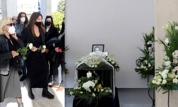 Κηδεία Χρήστου Κυριαζή: Συντετριμμένη η Βάνα Μπάρμπα, τον αποχαιρέτησε με ένα λευκό τριαντάφυλλο