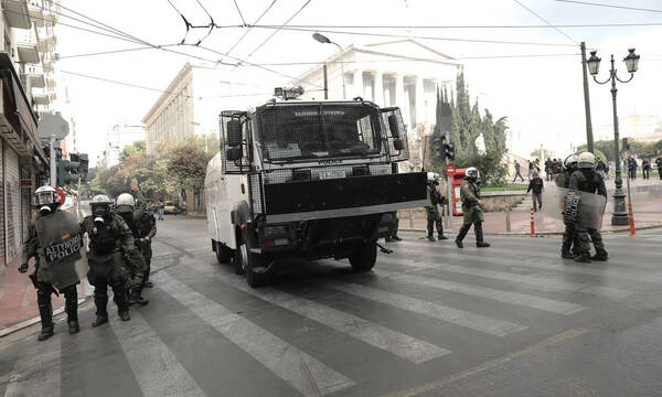Πολυτεχνείο: «Φρούριο» η Αθήνα με 4.000 αστυνομικούς, drones και «Αίαντες»