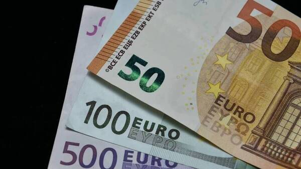 Με άτοκες  δόσεις θα γίνει η εξόφληση των επτά κύκλων της Επιστρεπτέας Προκαταβολής