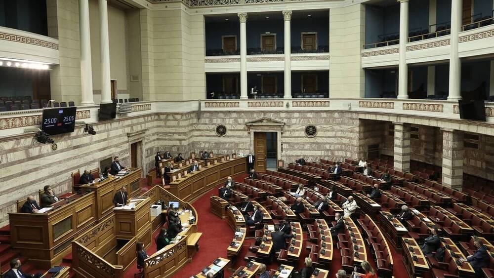 Κατατίθεται την Παρασκευή στη Βουλή ο Προϋπολογισμός 2022