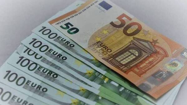 Κρατικός Προϋπολογισμός 2022: Πρόσθετοι φόροι 3,2 δισ. ευρώ