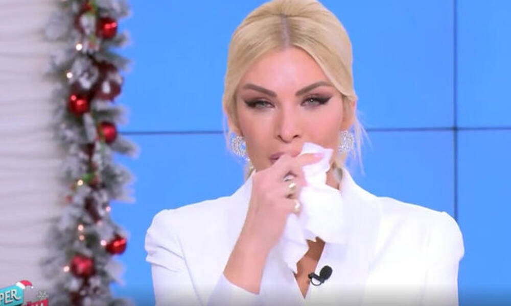 Πνιγμένη στα κλάματα η Κατερίνα Καινούργιου -  Το ατύχημα στην οικογένεια και η αποκάλυψη