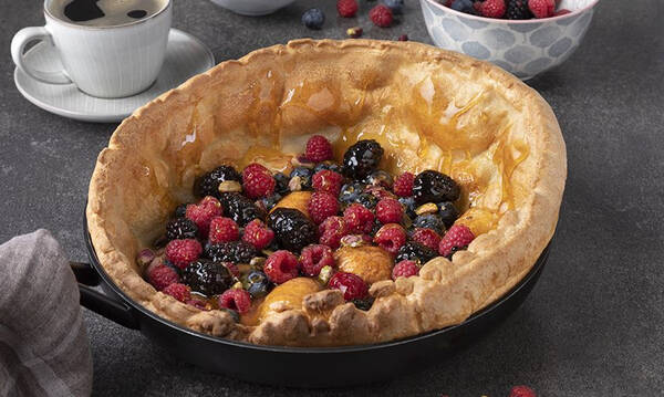 Άκης Πετρετζίκης: Dutch baby pancake