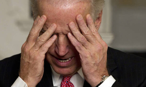 Η μετάλλαξη Όμικρον «έπιασε στον ύπνο» τις ΗΠΑ - Τα μέτρα που θα ανακοινώσει ο Μπάιντεν την Τρίτη