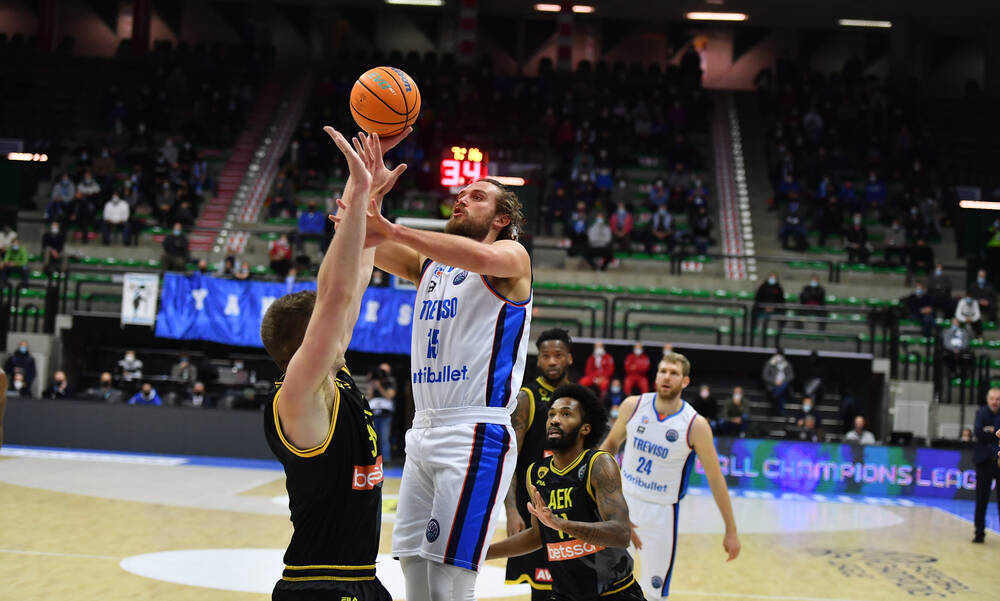 Τρεβίζο-ΑΕΚ 81-69: «Αντίο» στο BCL με την 5η ήττα σε 6 αγώνες (video)