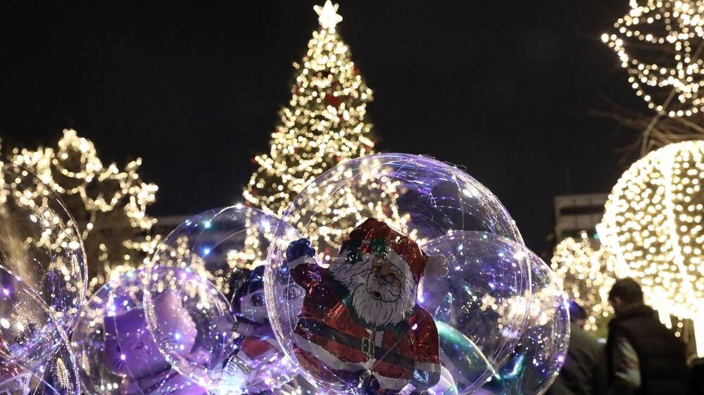 «Φουσκώνει» νέο κύμα της πανδημίας, υπό εξέταση επιπλέον μέτρα-«ασπίδα»