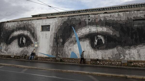 Όμικρον: Συνεδριάζουν οι ειδικοί τη Δευτέρα - Νέα μέτρα ακόμη και πριν τις 3 Ιανουαρίου