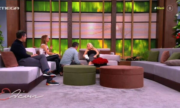 Ελένη Μενεγάκη: Ξάπλα μετά το ατύχημά της on air – Δείτε το επικό στιγμιότυπο!
