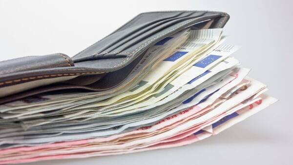 Συντάξεις Φεβρουαρίου: Πότε θα αρχίσει η πληρωμή τους – Αναλυτικά οι ημερομηνίες ανά Ταμείο