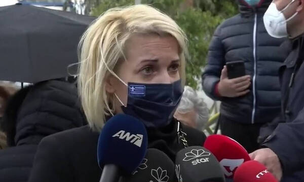 Ανείπωτη θλίψη στην κηδεία του Μονογυιού: «Ο Τζώρτζης απλά έφυγε, απλά πήγε σε μια άλλη διάσταση»