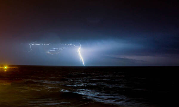 Έκτακτο δελτίο επιδείνωσης καιρού: Ισχυρές βροχές, καταιγίδες και χιονοπτώσεις