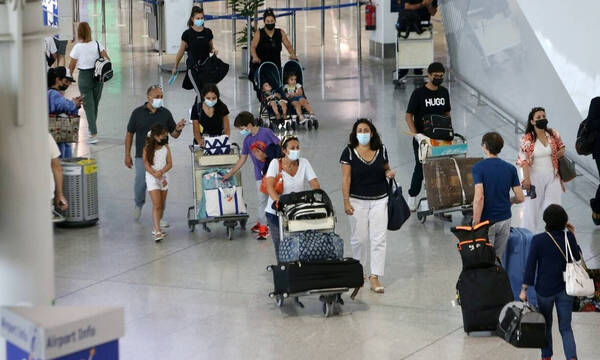 Με πιστοποιητικό εμβολιασμού η είσοδος στη χώρα από τις 7 Φεβρουαρίου