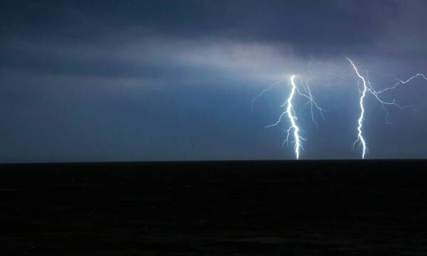 Έκτακτο δελτίο επιδείνωσης καιρού: Ισχυρές βροχές και καταιγίδες από σήμερα το απόγευμα