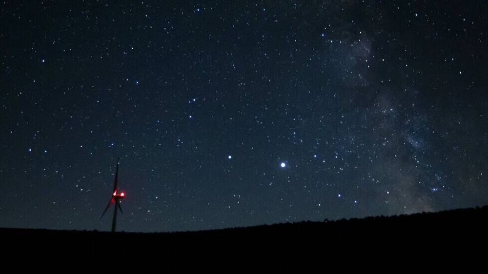 Ποιος είναι τελικά ο μεγαλύτερος κομήτης που έχει παρατηρηθεί από τη Γη; Όχι αυτός που νομίζεις