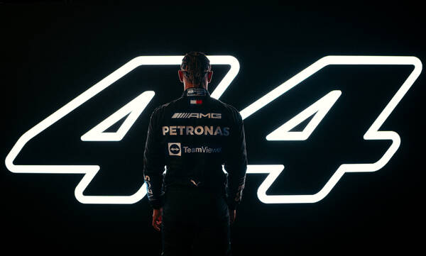 Formula 1: Οριστικό για Χάμιλτον! Το μήνυμα της Mercedes και η... κρυφή εμφάνισή του (photos)