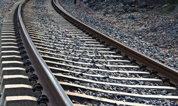 Γυναίκα παρασύρθηκε και διαμελίστηκε από τρένο στο Κρυονέρι - Όλα δείχνουν αυτοκτονία