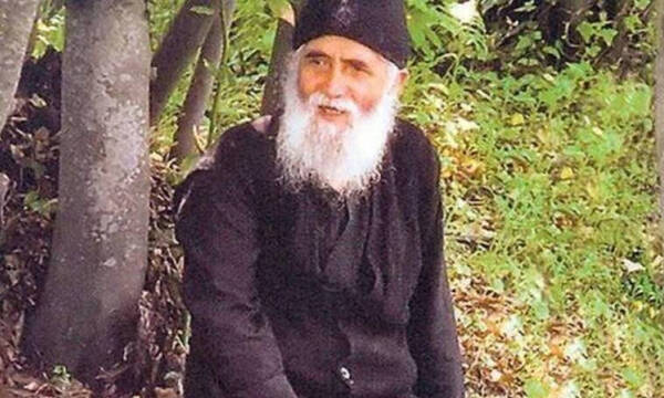 Άγιος Παΐσιος: Συγκλονίζουν οι μαρτυρίες τους – Οι διάσημοι που τον γνώρισαν από κοντά