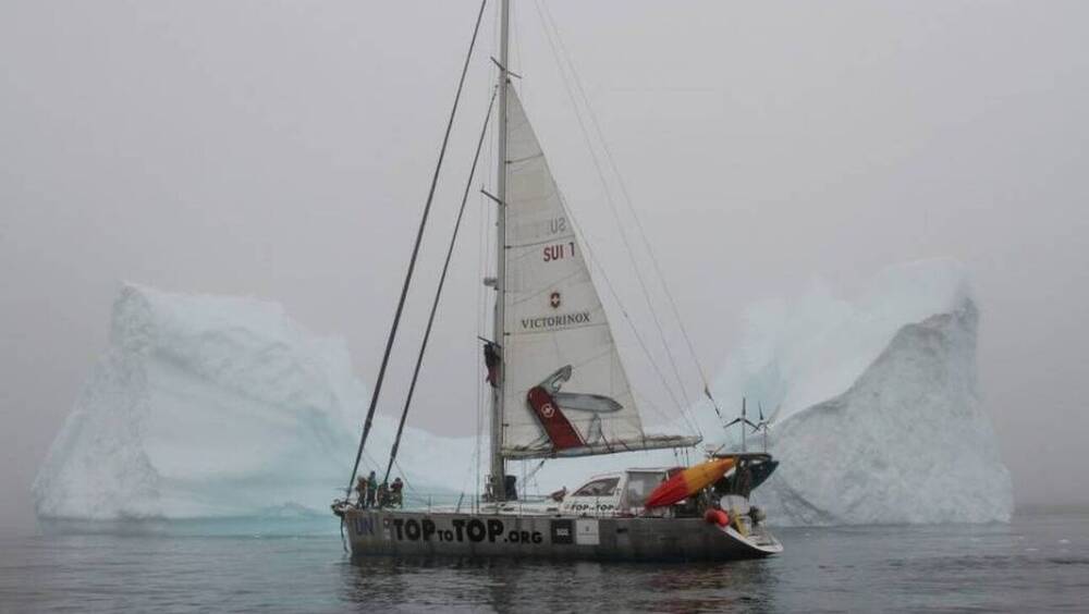Είκοσι δύο χρόνια στη θάλασσα: Οικογένεια με έξι παιδιά ζει εν πλω αναζητώντας λύσεις για το κλίμα