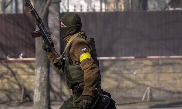 Ουγγαρία: Απαγορεύει τη μεταφορά όπλων προς την Ουκρανία μέσω του εδάφους της