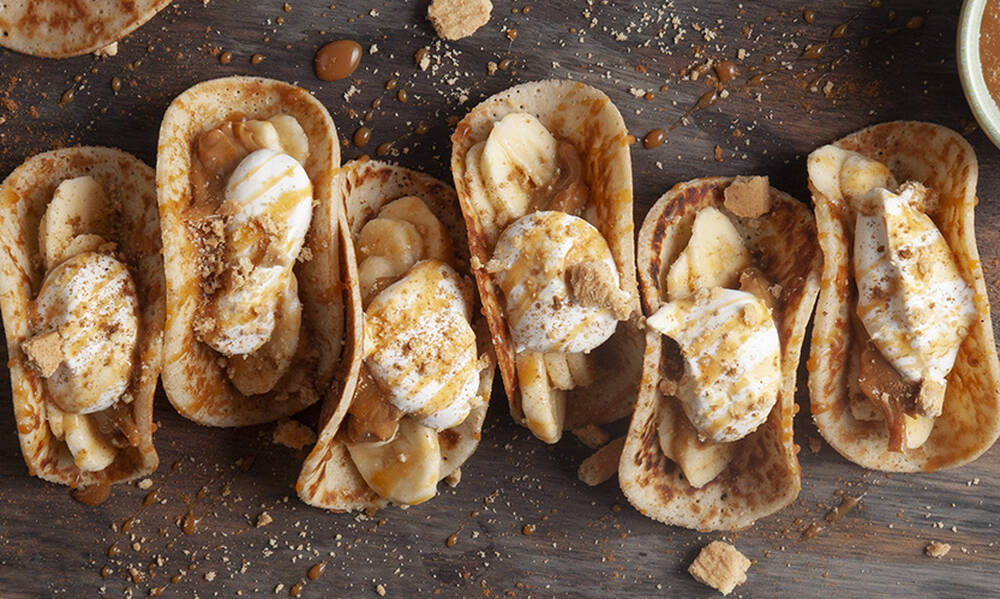 Άκης Πετρετζίκης: Banoffee tacos