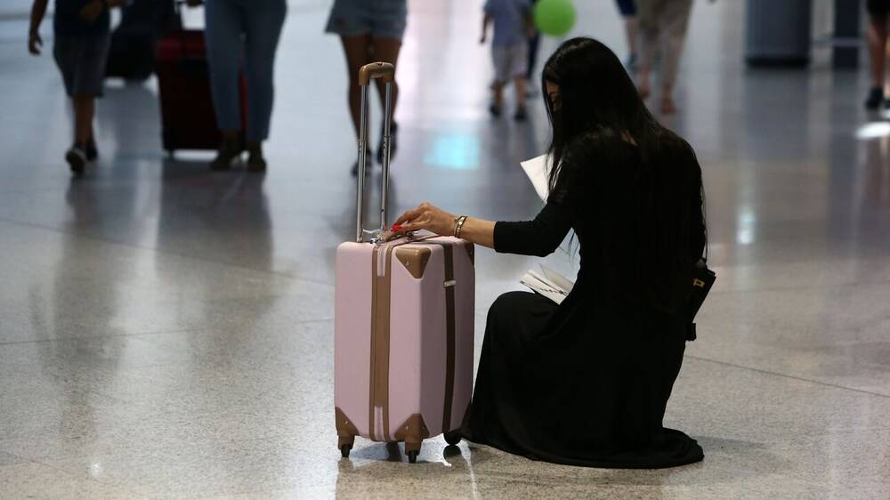 Καταργείται από τις 15 Μαρτίου η συμπλήρωση του PLF για τους επισκέπτες της Ελλάδας