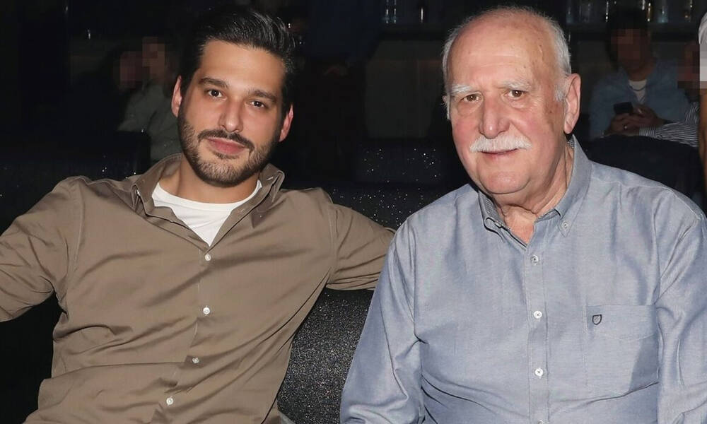 Φοίβος Παπαδάκης: Ο γοητευτικός γιος του «Μr Καλημέρα Ελλάδα» κάνει το ντεμπούτο του στην τηλεόραση