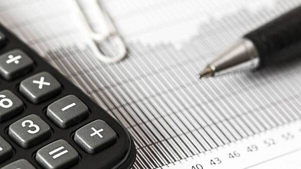 Φορολογικές δηλώσεις 2022: Αναλυτικός οδηγός για όσα πρέπει να προσέξετε