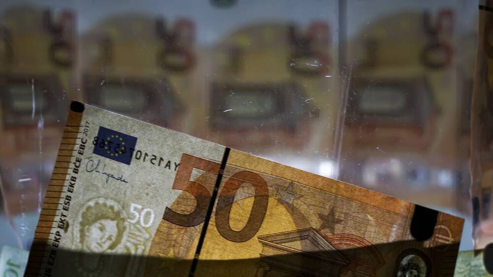 Επιστρεπτέα προκαταβολή: Αυξάνονται οι δόσεις για τα νοικοκυριά και τις επιχειρήσεις