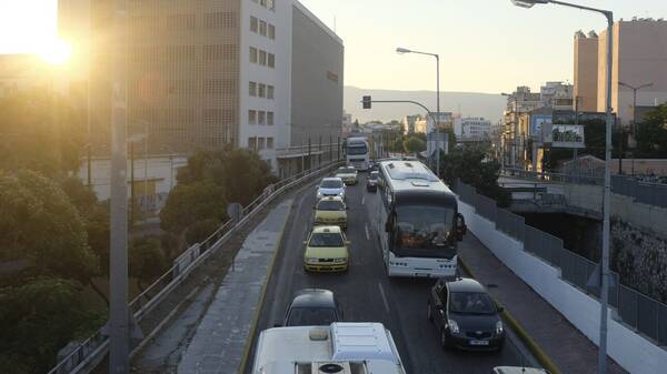 Δέκα μέτρα για να περιοριστεί η κατανάλωση καυσίμων