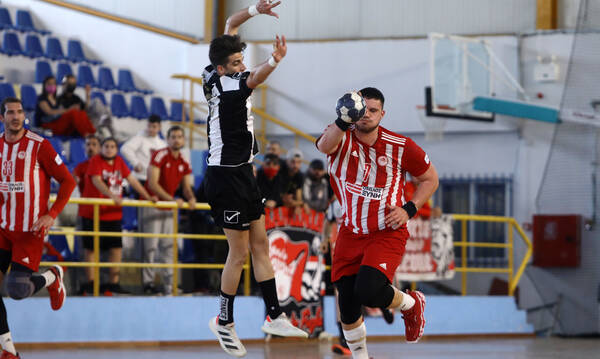 Handball Premier: Στους τελικούς ο Ολυμπιακός.Ο ΠΑΟΚ «φωνάζει» για τρομοκρατία -Το φύλλο αγώνα (vid)