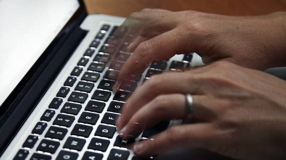 Φορολογικές δηλώσεις 2022: Τι πρέπει να γνωρίζετε για τη συμπλήρωση της δήλωσης εισοδήματος