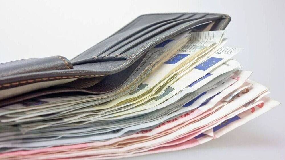 Συντάξεις Μαΐου: Πότε ξεκινά η καταβολή τους ανά ταμείο