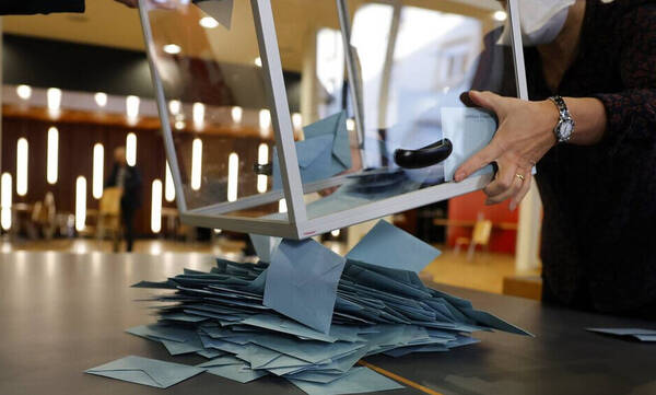 Προεδρικές εκλογές Γαλλία - Αποτελέσματα: Μακρόν 28,1% -  Λεπέν 23,3%