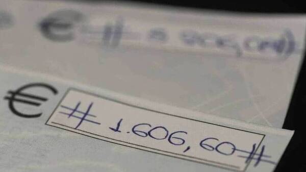 «Έκρηξη» 382% των ακάλυπτων επιταγών το Μάρτιο