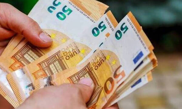 Κατώτατος μισθός: Κατά πόσο αναμένεται να αυξηθεί και από πότε