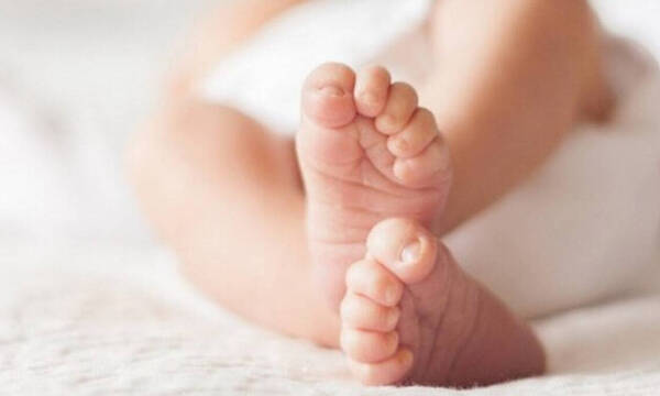 Επίδομα παιδιού Α21: Πότε πιστώνεται στους δικαιούχους - Ποιοι θα πάρουν μιάμιση επιπλέον δόση